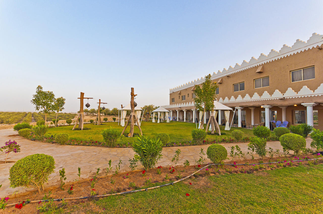 Al Malfa Resort Unaizah Exterior foto