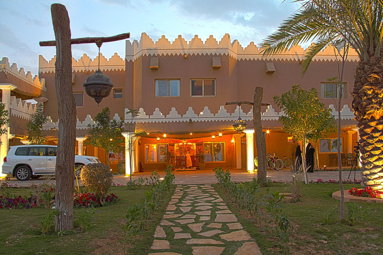 Al Malfa Resort Unaizah Exterior foto